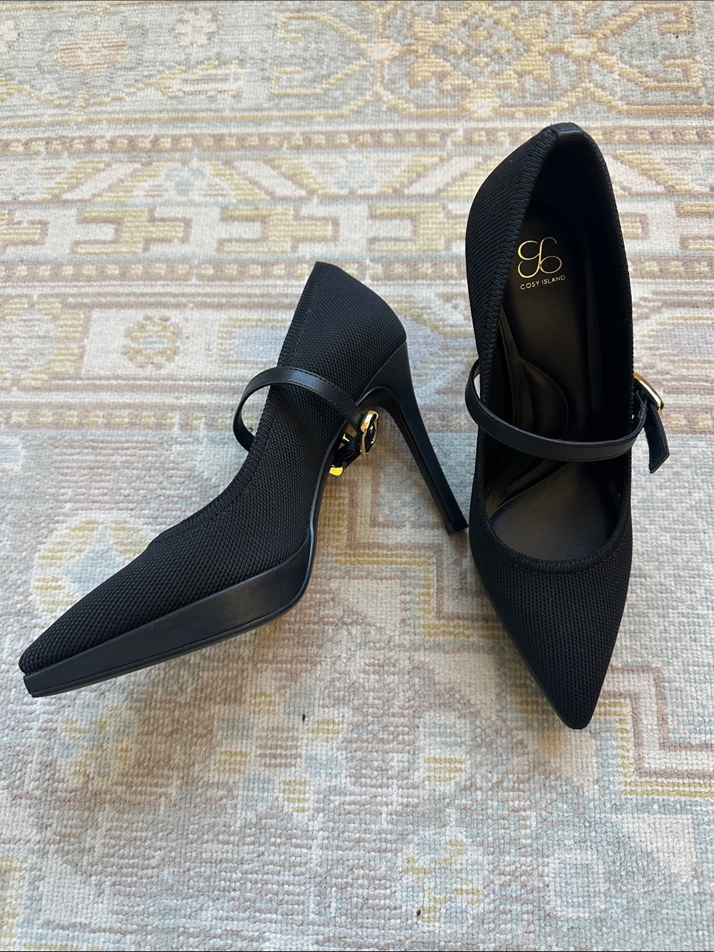 Worn Once - Cosy Island Black Platform Pumps w/ Removable Strap - 7